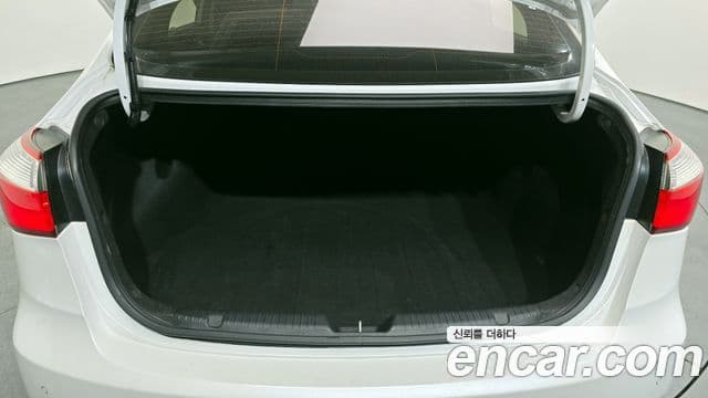 Kia K3 Trendy, 2013 20