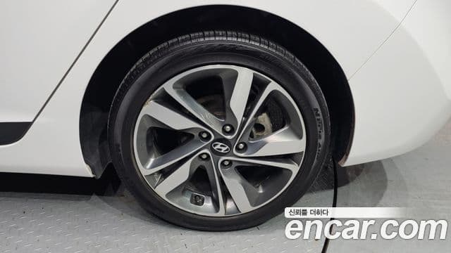 Hyundai Avante MD Premier, 2011 все фото