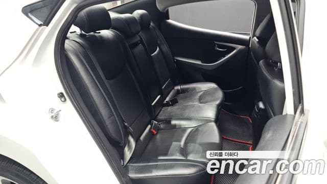 Hyundai Avante MD Premier, 2011 12