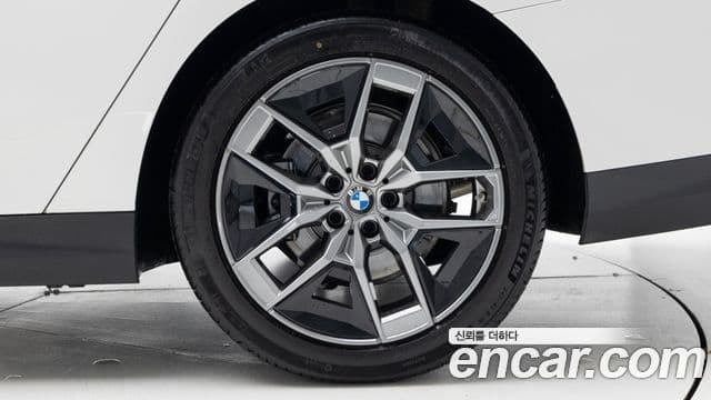 BMW 5시리즈 (G60), 2025 все фото