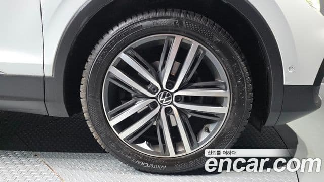 Volkswagen Tiguan 2세대 Prestige, 2023 все фото