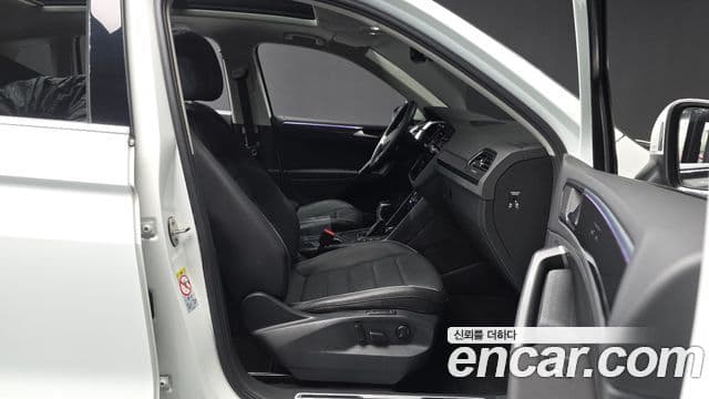 Volkswagen Tiguan 2세대 Prestige, 2023 11