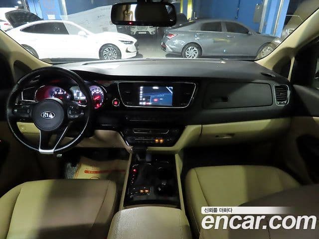 Kia All New Carnival Prestige, 2018 7