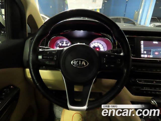 Kia All New Carnival Prestige, 2018 12