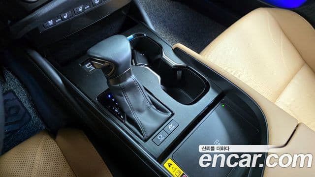 Lexus ES300h 7세대 Executive, 2023 9