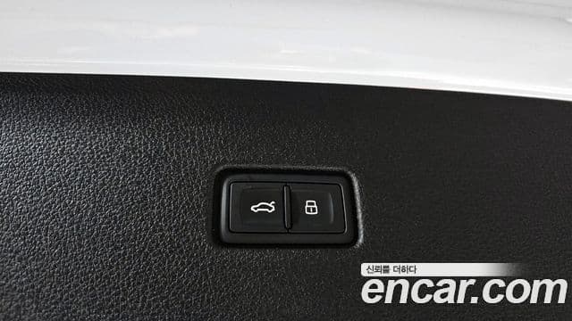 Audi Q8 (4M) Premium, 2023 18