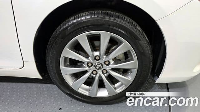 Toyota New 캠리 2.5 XLE, 2016 все фото