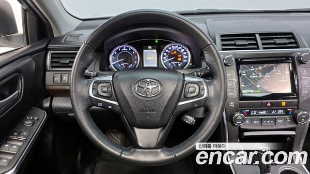 Toyota New 캠리 2.5 XLE, 2016 13