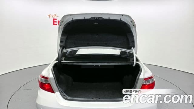 Toyota New 캠리 2.5 XLE, 2016 20