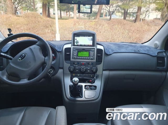 Kia Carnival R люксовая версия, 2013 10