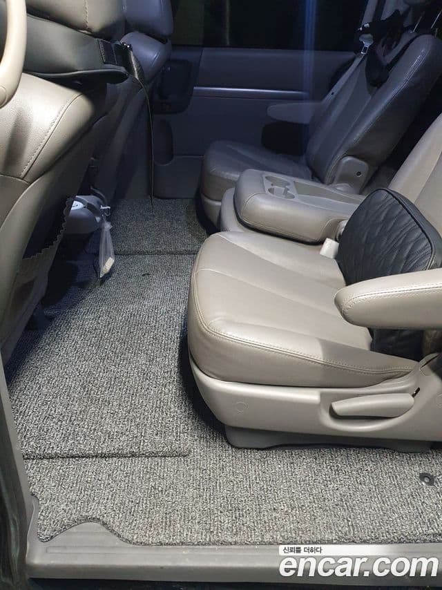 Kia Carnival R люксовая версия, 2013 12