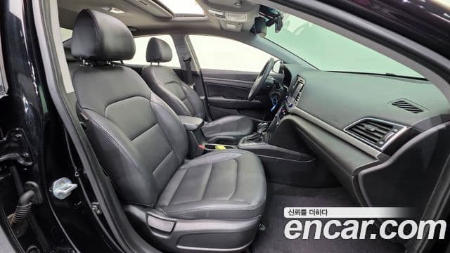 Hyundai Avante AD 1.6 GDI Smart, 2016 10