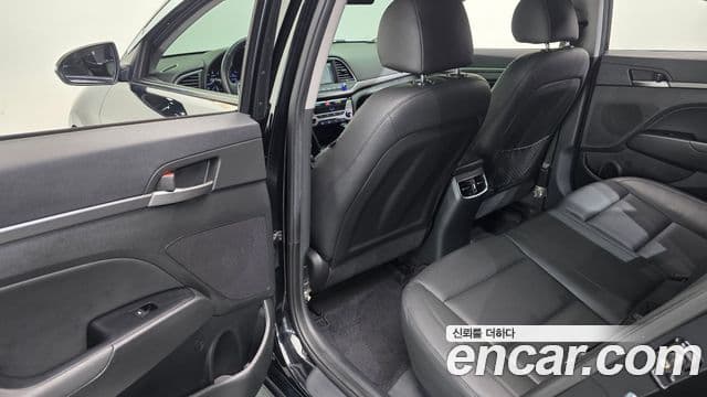 Hyundai Avante AD 1.6 GDI Smart, 2016 19