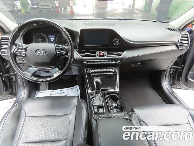 Hyundai Grandeur IG 3.0 LPi Modern (арендный автомобиль), 2019 10