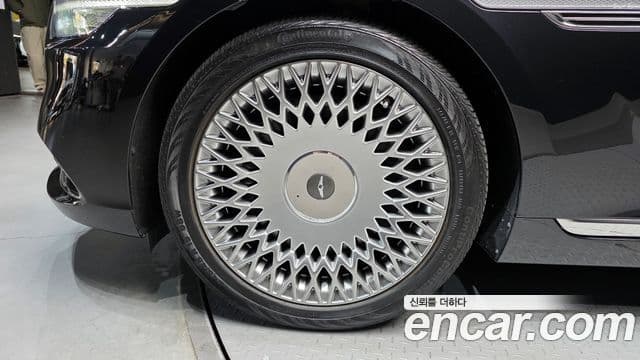 Genesis G90 Premium Luxury, 2021 все фото