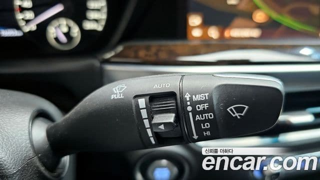 Genesis G90 Premium Luxury, 2021 17