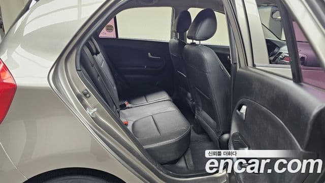 Kia All New Morning Special, 2013 12