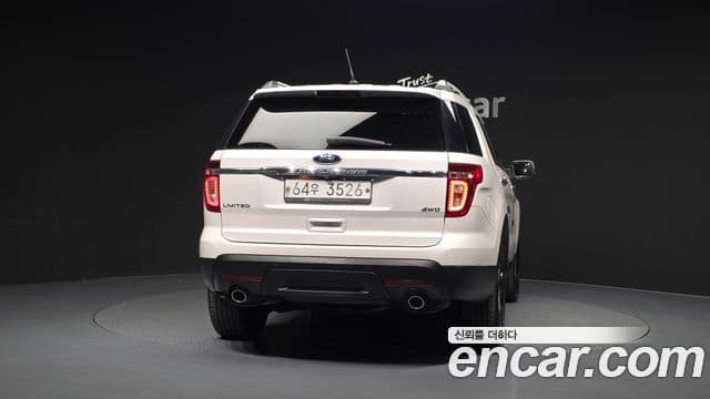 Ford Explorer 5세대, 2015 4