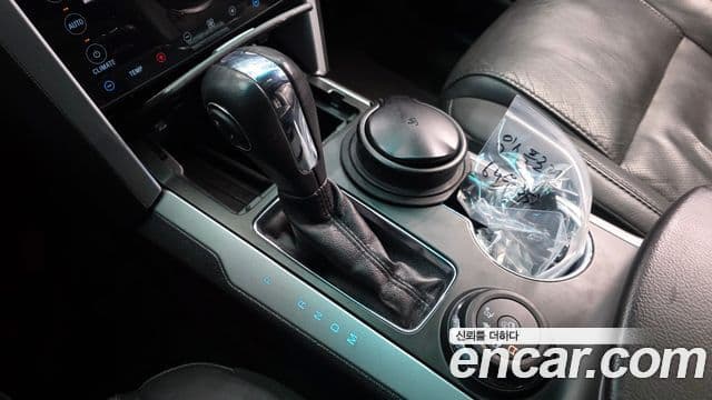 Ford Explorer 5세대, 2015 9