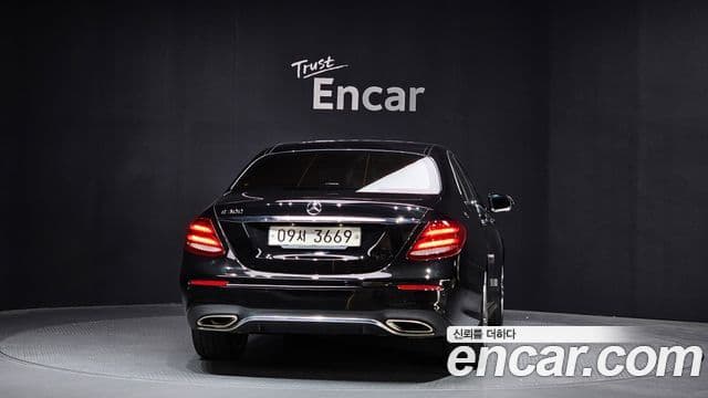 Mercedes-Benz E-класс W213 AMG Line, 2018 4