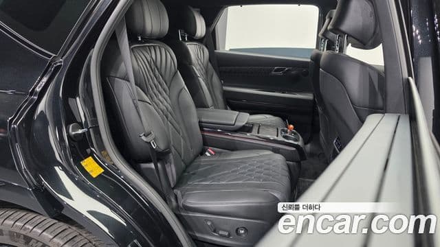 Genesis GV80 чёрный, 2025 12