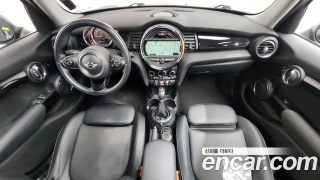 Mini Cooper 3세대, 2015 7