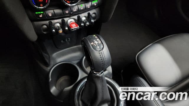 Mini Cooper 3세대, 2015 9