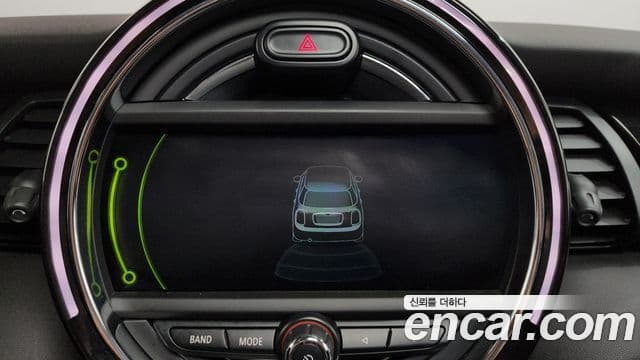 Mini Cooper 3세대, 2015 17