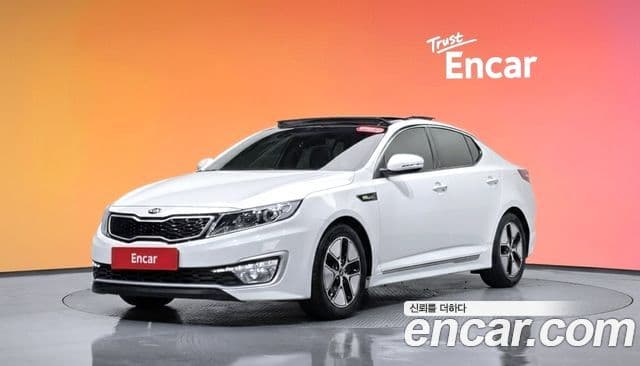 Kia K5 гибрид Noblesse, 2013 1