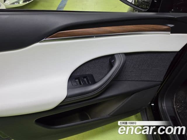 Tesla модель X, 2023 10