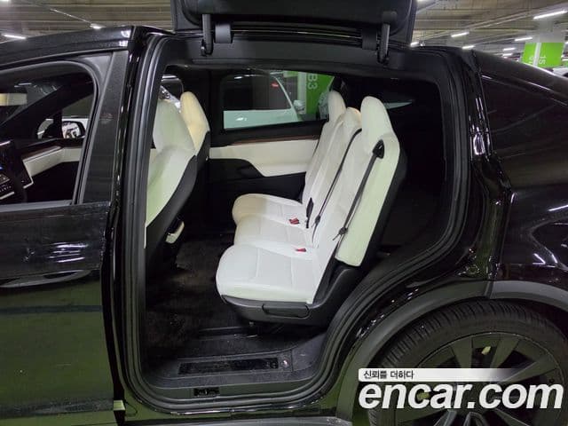 Tesla модель X, 2023 12