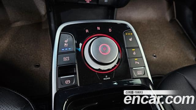 Kia Niro Plus Air (таксомоторный тип), 2023 9