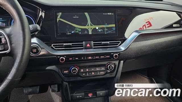 Kia Niro Plus Air (таксомоторный тип), 2023 14