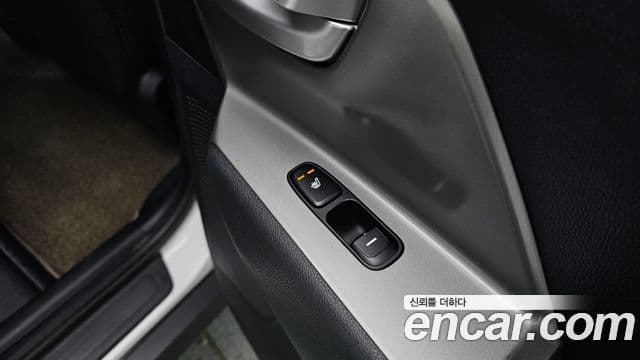 Kia Niro Plus Air (таксомоторный тип), 2023 19