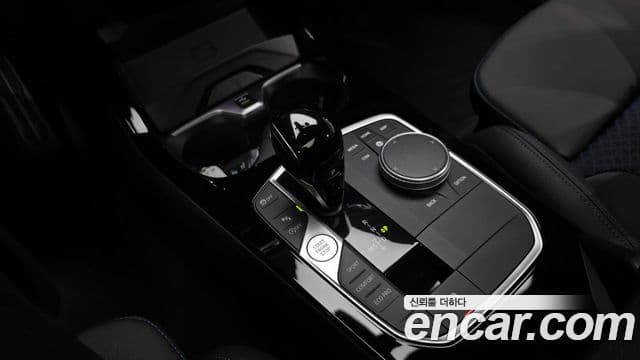 BMW 1시리즈 (F40) 120i M Sport, 2024 9