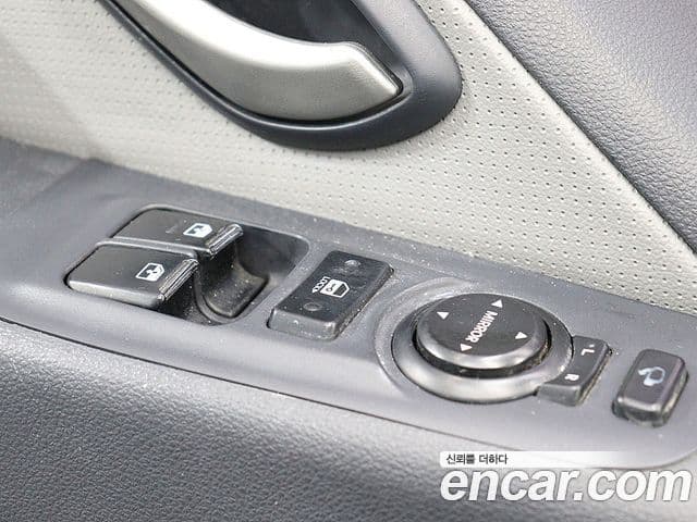 Hyundai Grand Starex CVX Luxury, 2012 12