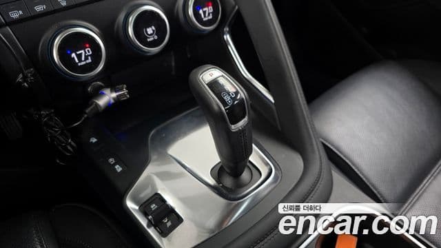 Jaguar E-PACE P250 S, 2018 9