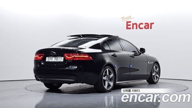 Jaguar XE 20d R스포츠, 2018 2