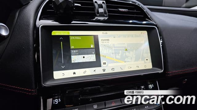 Jaguar XE 20d R스포츠, 2018 14