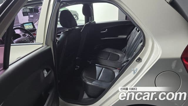 Kia The / новый New Morning Luxury, 2016 12