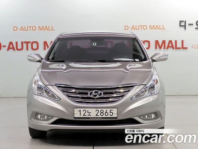 Hyundai YF Sonata чёрный, 2011 2
