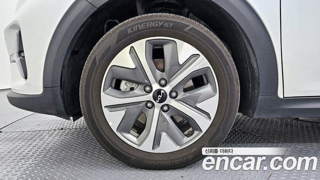 Kia Niro Plus Earth, 2023 все фото