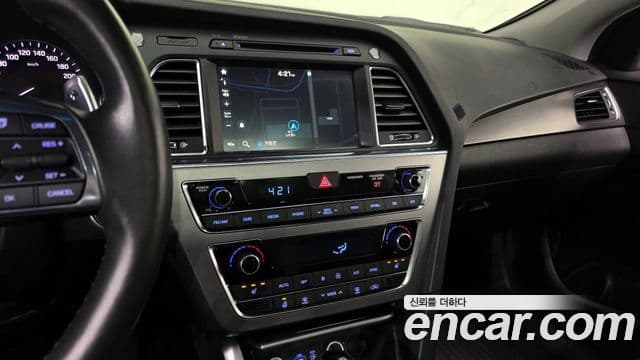 Hyundai LF Sonata 1.6 турбо Smart, 2017 15