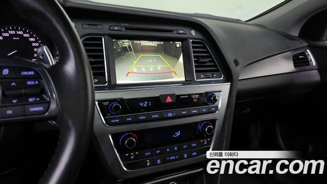 Hyundai LF Sonata 1.6 турбо Smart, 2017 16