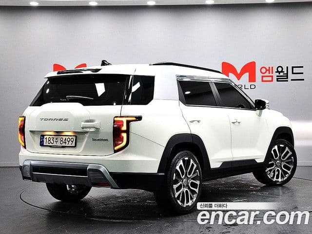 KG모빌리티(SsangYong) Torres T7, 2023 3