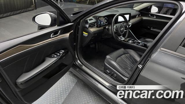 Kia K5 3세대 Signature, 2020 10