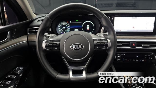 Kia K5 3세대 Signature, 2020 13
