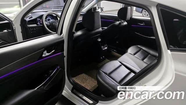 Kia K7 Premier Noblesse, 2020 11