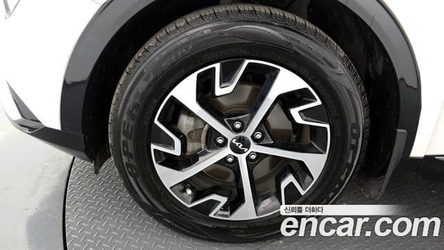 Kia Sportage 5세대 гибрид Noblesse 2WD, 2022 все фото