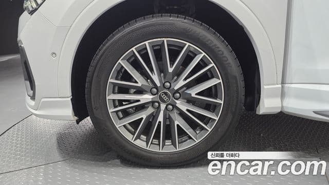 Audi Q3 (F3) Premium, 2023 все фото